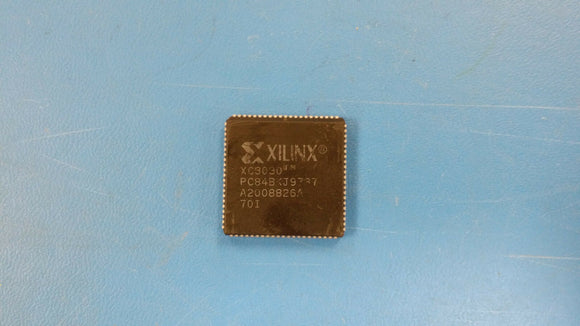 (1 PC) XC3030-70PC84I XILINX FPGA 100 CLBS 1500 GATES 70MHz PLCC84