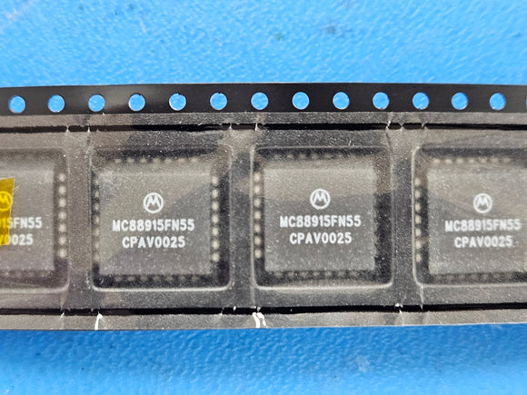 (2 PCS) MC88915FN55 MOT IC DRIVER CLK PLL 55MHZ 28-PLCC