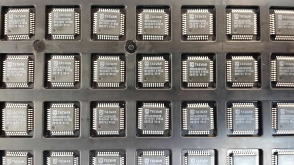 (1) OM5284EB PHILIPS single-chip 8-bit microcontrollers derivatives of the 80C51