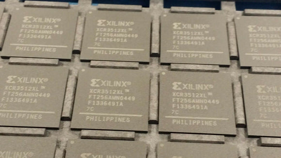 (1 PC) XCR3512XL-7FT256C XILINX IC CPLD 512MC 7NSNS 256BGA