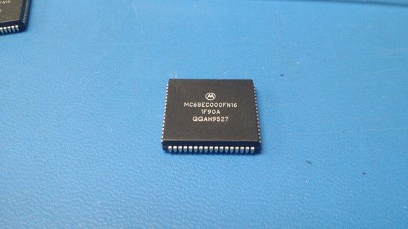 (1 PC) MC68EC000FN16 MOT Microprocessor, 32-Bit, 16.67MHz, CMOS, PLCC68