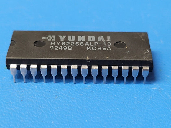 (2 PCS) HY62256ALP-10 HYNIX Standard SRAM, 32KX8, 100ns, CMOS, PDIP28