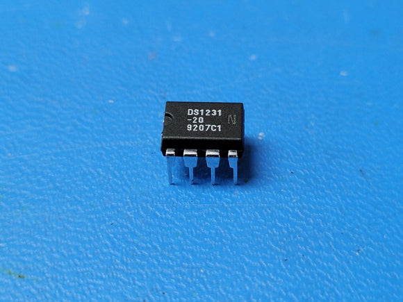 (1 PC) DS1231-20N Dallas Semicontuctor  IC SUPERVISOR 1 CHANNEL 8DIP