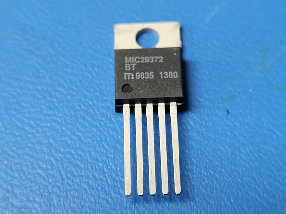 (1 PC) MIC29372BT MICREL IC REG LIN POS ADJ 750MA TO220-5