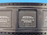 (2PCS) EPM7064LC44-15 CPLD 1.25K Gates 64 Macro Cells 76.9MHz CMOS 5V 44-PLCC
