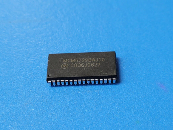 (10 PCS) MCM6729WJ10 MOT Standard SRAM, 256KX4, 10ns, BICMOS, SOJ32
