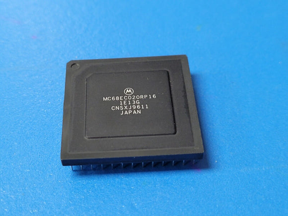 (1 PC) MC68EC020RP16 MOT Microprocessor 32-Bit 16.67MHz HCMOS PPGA100