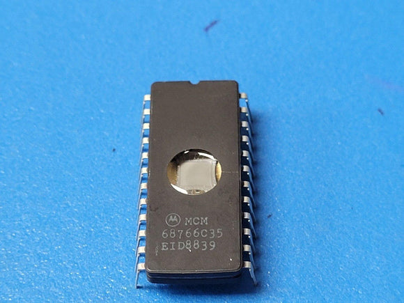 (1 PC) MCM68766C35 MOT 8BIT UV ERASABLE PROM CDIP-24