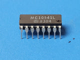 (1 PC) MC10541L MOT Parallel In Parallel Out 4-Bit Bidirectional ECL CDIP16