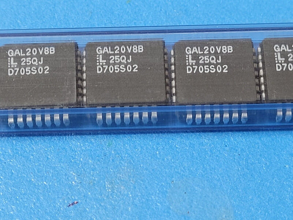 (1 PC) GAL20V8B-25QJ LATTICE IC CPLD 8MC 25NS 28PLCC