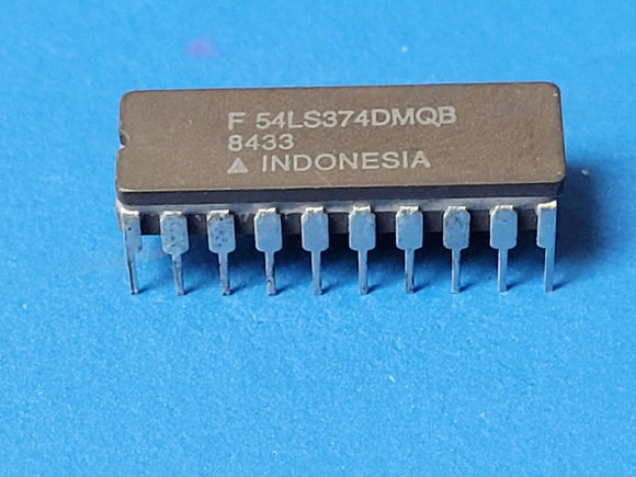 (2 PCS) 54LS374DMQB FSC Bus Driver 1-Func 8-Bit True Output TTL CDIP20