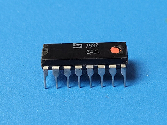 (1 PC) SY2401, 2401 VINTAGE COLLECTABLE 1979 DATE CODE IC OBSOLETE 16PIN PDIP