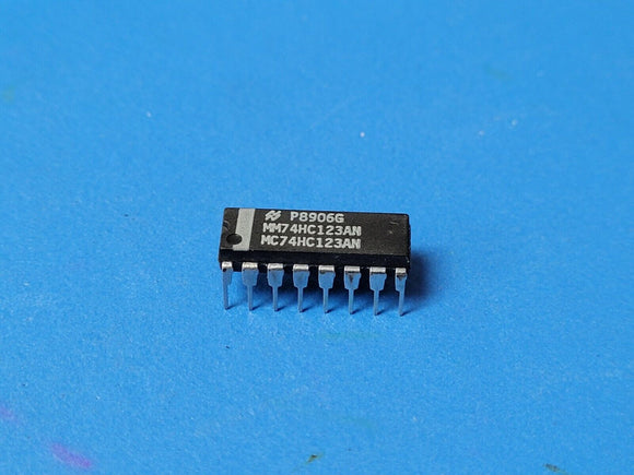(2 PCS) MM74HC123AN NSC IC Monostable Multivibrator 22 ns 16-PDIP