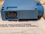 (1 PC) FE-MLS11S-F20A MICRO SWITCH MODULATED PHOTOELECTRIC CONTROLLER