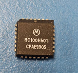 (1PC) MC100H601FN Motorola ECL to TTL Translator, 1 Func, BIPolar, PLCC28