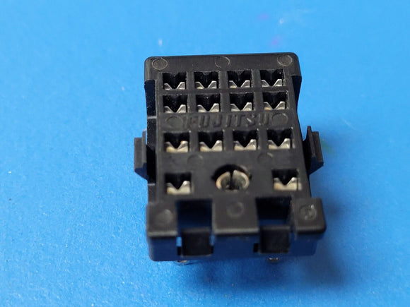 (2 PCS) FUJITSU 20614-80 14 PIN RELAY SOCKET W/CLIP