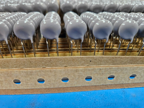 (10PCS) ENE201D-10AD-TE-B Varistor, 170V, 25J, Through Hole Mount