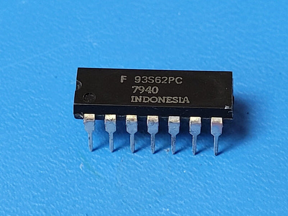 (2 PCS) 93S62PC FSC VINTAGE 1979 D/C Parity Generator/Checker, TTL, PDIP14