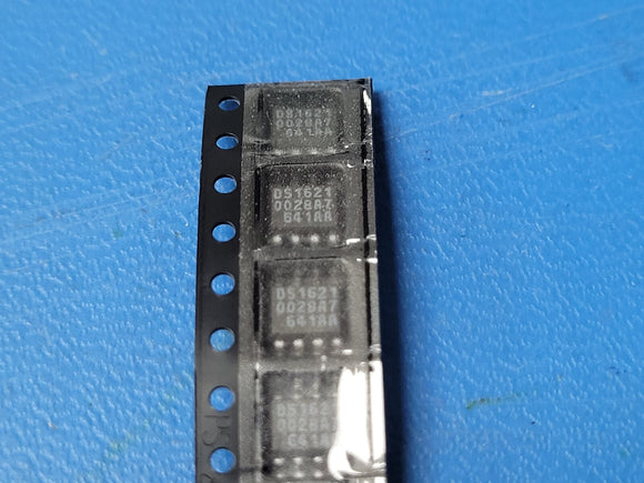 (1 PC) DS1621S Temperature Sensor Digital, Local -55°C ~ 125°C 9 b 8-SOIC