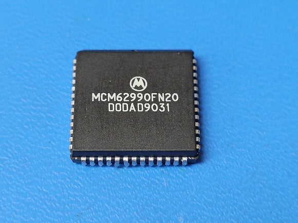 (1 PC) MCM62990FN20 MOT Cache Tag SRAM, 16KX16, 20ns, CMOS, PLCC-52