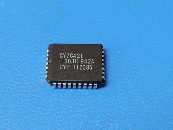 (1 PC) CY7C421-30JC CYPRESS IC FIFO ASYNC 512X9 30NS 32PLCC