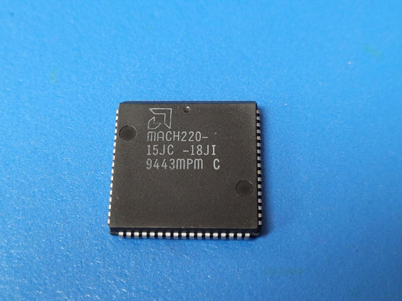 (2 PCS) MACH220-15JC/18JI AMD EE PLD, 15ns/18ns, 96-Cell, CMOS, PLCC68