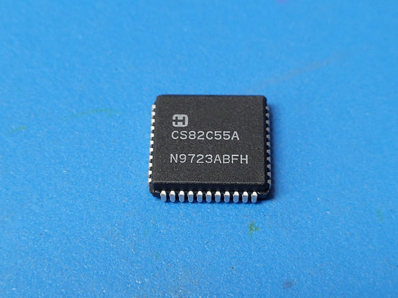 (1 PC) CS82C55A HARRIS I/O Expander 24 Parallel 44-PLCC