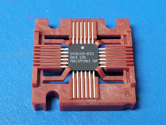 (1 PC) SY10L422-5FCS SYNERGY IC 256 X 4 ECL RAM 24 PIN