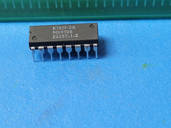 (1 PC) R7411-2A SILICON SYSTEMS INC. IC 16 PIN PDIP OBSOLETE