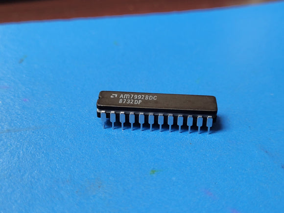 (1 PC) AM7992BDC AMD Manchester Encoder/Decoder, CDIP24 SHORT LEADS