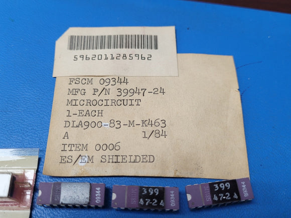 (1 PC) 5962-01-128-5962 P/N 39947-24 Microcircuit, Memory CDIP18