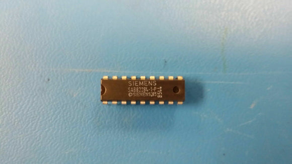 (1 PC) SAB82284-1-P SIEMENS 20MHz, PROC SPECIFIC CLOCK GENERATOR, PDIP18