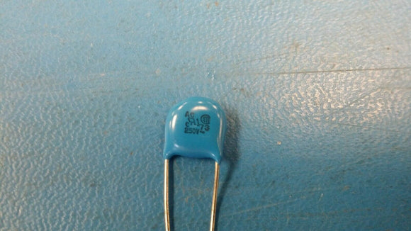 (10 PCS) PY12FY222ML7 Ceramic capacitor 2200pF, 250V 20% RADIAL