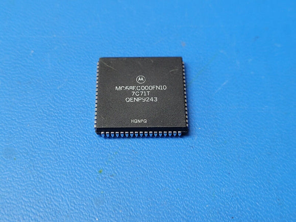 (1 PC) MC68EC000FN10 MOT Microprocessor, 32-Bit, 10MHz, CMOS, PLCC68