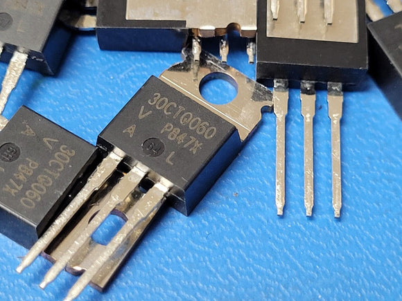 (2 PCS) VS-30CTQ060PBF VISHAY DIODE ARR SCHOTT 60V 15A TO220-3 ROHS