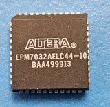 (3pcs) EPM7032AELC44-10 600 Gates 32 Macro Cells 103.1MHz CMOS, 3.3V 44-Pin PLCC