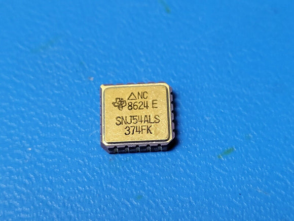 (1 PC) SNJ54ALS374FK TI Bus Driver, 1-Func, 8-Bit, True Output, TTL, CQCC20 '