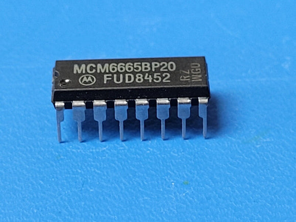 (2 PCS) MCM6665BP20 MOT IC memory DRAM 64K x 1 200ns