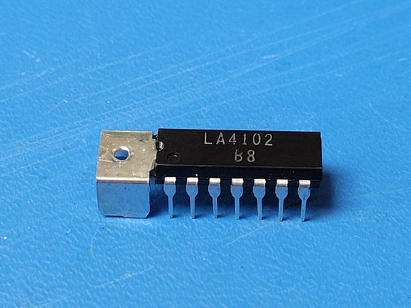 (1 PC) LA4102 SONY AF POWER AMP 2-CHANNEL, 2.1 W, 9V, 4 ohm