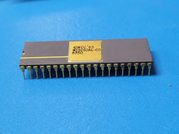 (1 PC) WD1010AL-05 40-PIN DIP Gold CERAMIC Rare Vintage