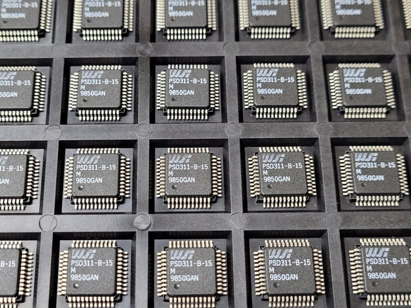 (2 PCS) PSD311-B-15M WSI Parallel I/O Port, 19 I/O, CMOS, PQFP44