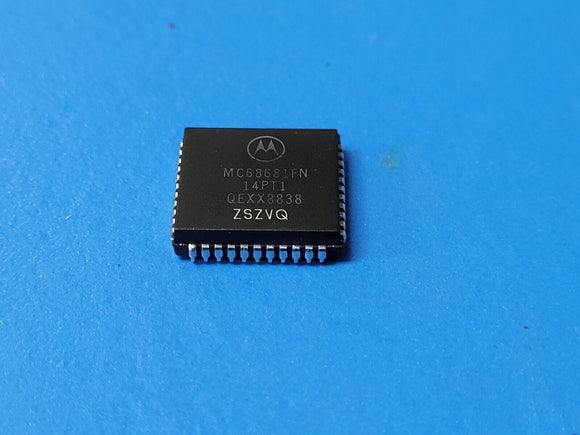 (2 PCS) MC68681FN MOT Serial I/O Controller 2 Channels 0.125MBps MOS PLCC44
