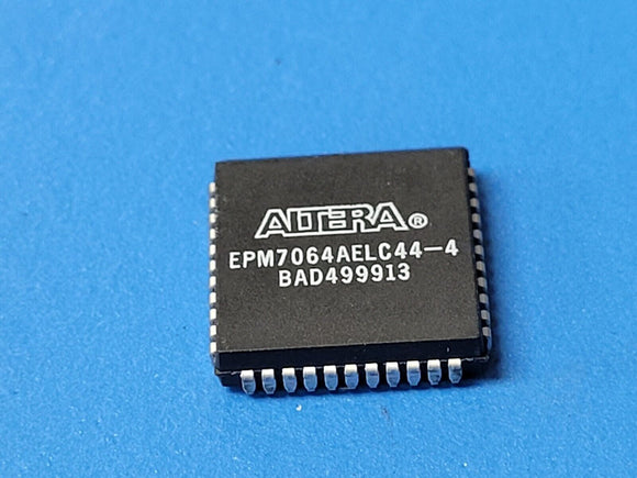 (1 PC) EPM7064AELC44-4 ALTERA EE PLD, 4.5ns, 64-Cell, CMOS, PLCC44