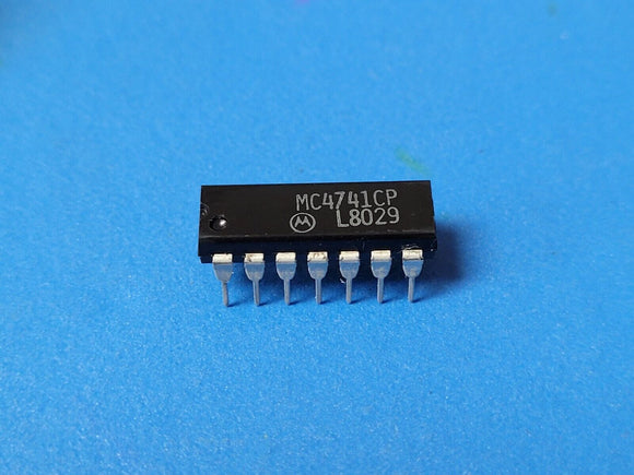(1 PC) MC4741CP MOT Op Amp, 4 Func, 7500uV Offset-Max, BIPolar, PDIP14