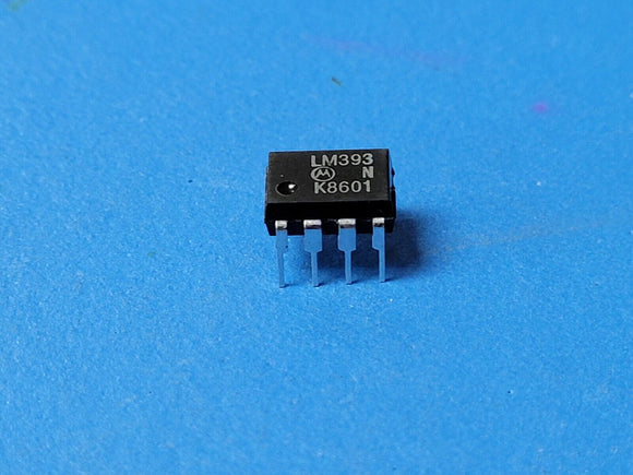 (10 PCS) LM393N BY MOT Comparator Dual ±18V/36V PDIP-8