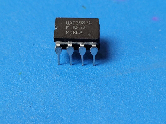 (1 PC) UAF398RC FSC Sample and Hold Circuit, 1 Func, CDIP8