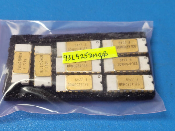 (1) 93L425DMQB FSC VINTAGE Standard SRAM, 1KX1, 70ns, TTL, GOLD CDIP16 VERY RARE