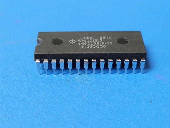 (2 PCS) HM62256LP-12 HIT Standard SRAM, 32KX8, 120ns, CMOS, PDIP28