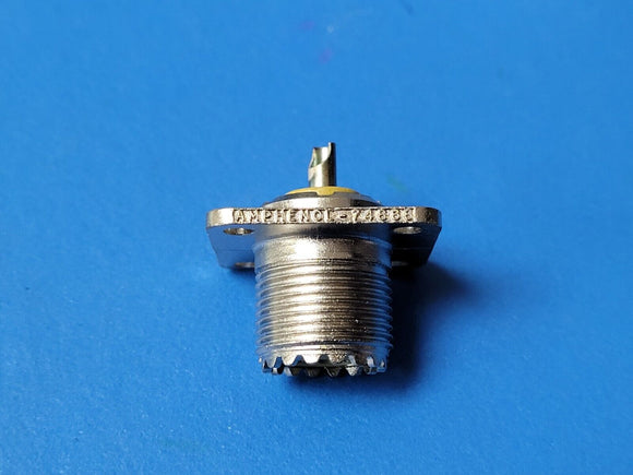 (1 PC) 83-1R(SO-239) AMPHENOL CONN UHF RCPT STR 4H PANEL JACK S/CUP SO-239