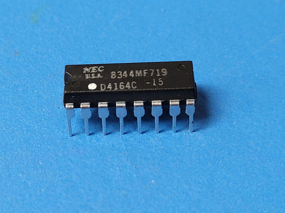 (2 PCS) UPD4164C-15 NEC Page Mode DRAM, 64KX1, 150ns, MOS, PDIP16